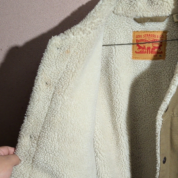 Levi's Men's Olive Sherpa Collar Jacket - Picture 7 of 8